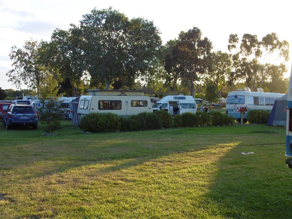 Glenavys Waitaki River Motor Camp Kültér fotó