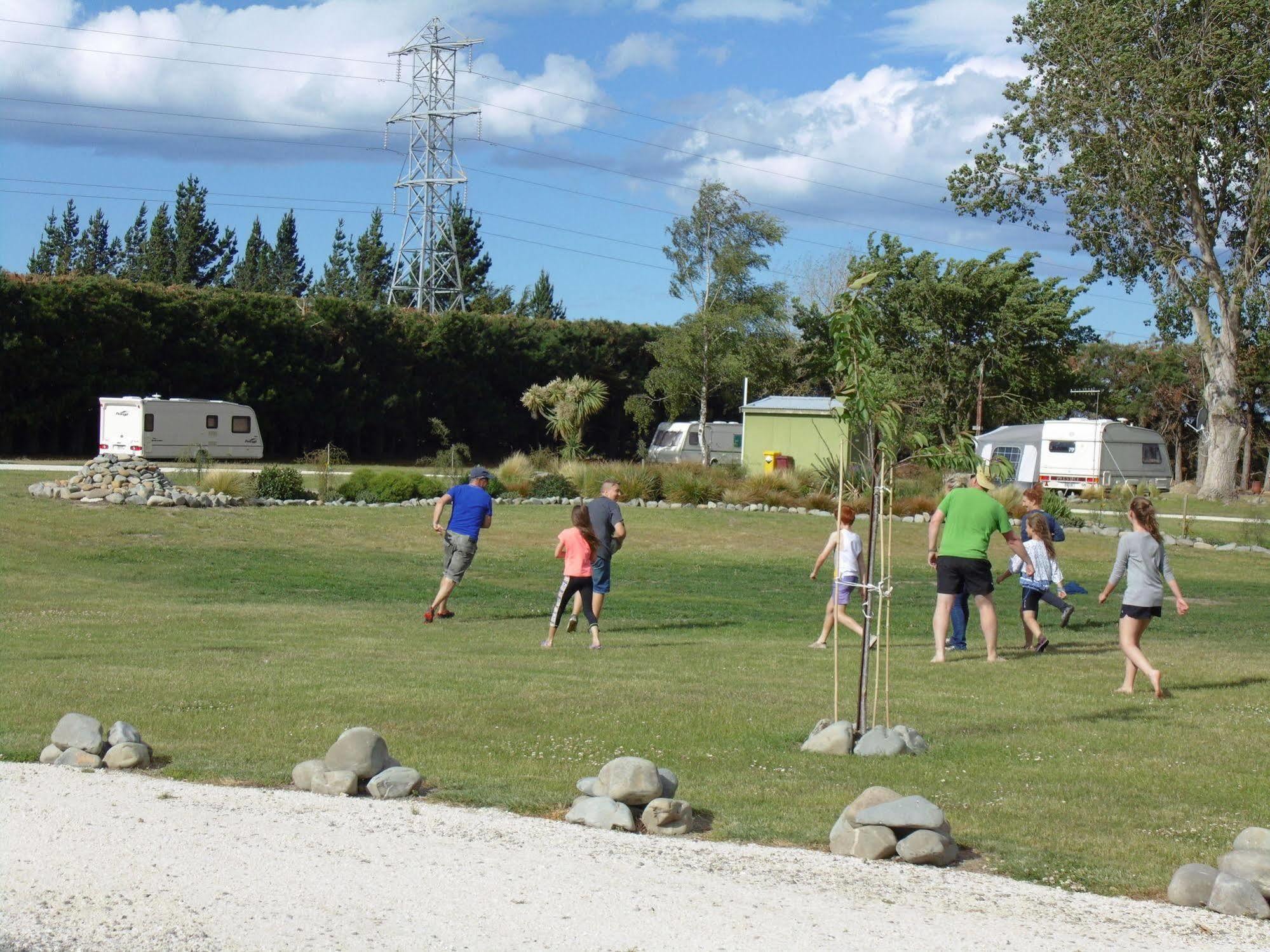 Glenavys Waitaki River Motor Camp Kültér fotó